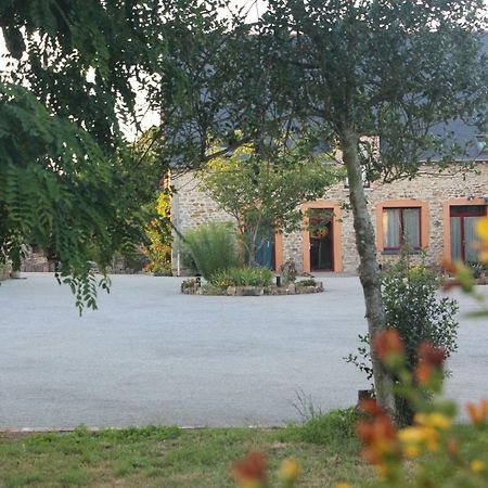 Chambres Aux Bonnes Herbes Bais  Экстерьер фото