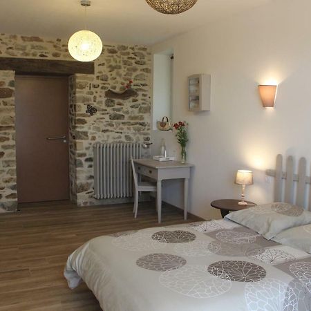 Chambres Aux Bonnes Herbes Bais  Экстерьер фото