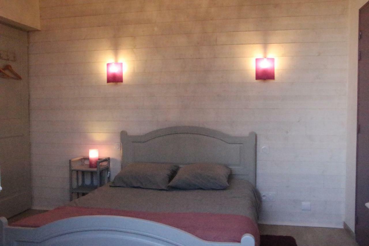 Chambres Aux Bonnes Herbes Bais  Экстерьер фото