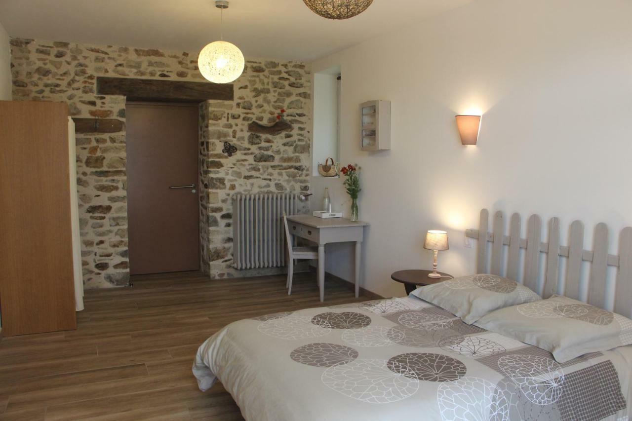 Chambres Aux Bonnes Herbes Bais  Экстерьер фото